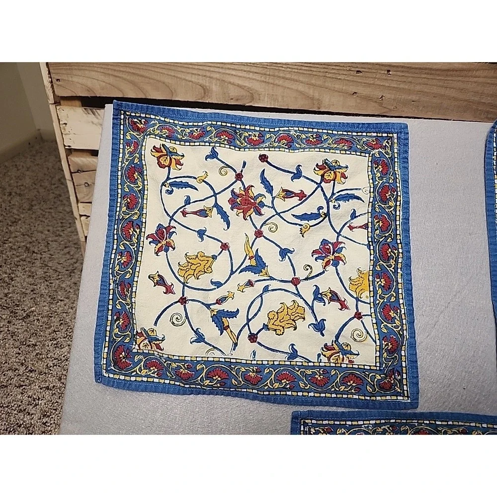 Lot Of‎ 3 Vintage Blue Floral Cloth Napkins